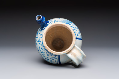A blue and white Antwerp maiolica wet drug jar inscribed 'S ACETOSITATIS', 16th C.