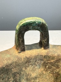A Chinese archaic bronze ritual tripod food vessel, 'Li 鬲', early Shang