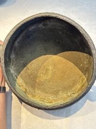 A Chinese archaic ritual tripod food vessel with Taotie design, 'Gui 簋', Western Zhou