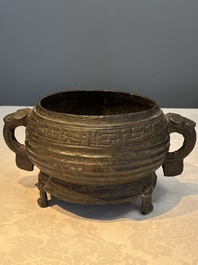 A Chinese archaic ritual tripod food vessel with Taotie design, 'Gui 簋', Western Zhou