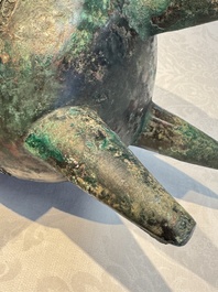 A Chinese archaic bronze ritual tripod food vessel, 'Li 鬲', early Shang