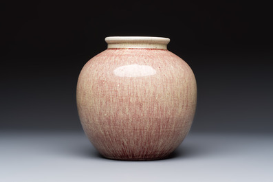 A Chinese peachbloom-glazed globular vase, 19th C.
