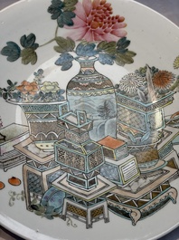 Two Chinese famille rose 'Antiquities' dishes, Guangxu marks, 19/20th C.