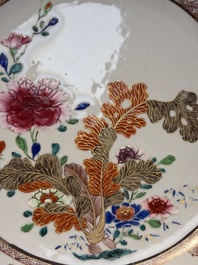 A pair of Chinese famille rose dishes with floral design, Qianlong