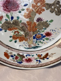 A pair of Chinese famille rose dishes with floral design, Qianlong