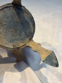 A Chinese archaic bronze food warming vessel, 'Jiao Dou 鐎斗', Han