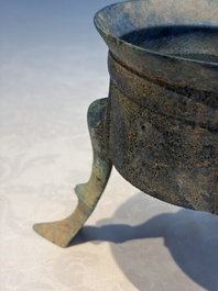 A Chinese archaic bronze food warming vessel, 'Jiao Dou 鐎斗', Han