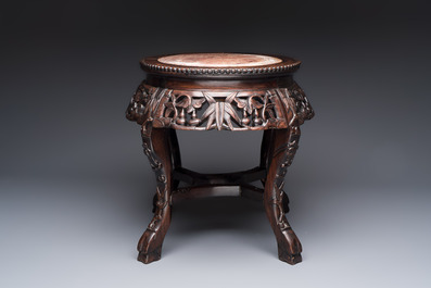 A Chinese marble-topped hongmu stand, 19/20th C.
