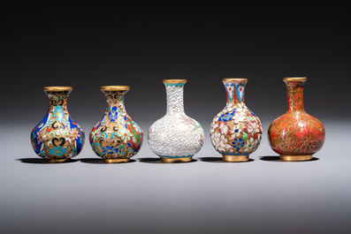 Ten Chinese cloisonn&eacute; miniature vases, a goose and a duck-form covered box, on wooden stands, 20th C.