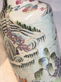 A pair of fine Chinese famille rose 'Ode to the Red Cliff' vases, Hongwu mark, Daoguang