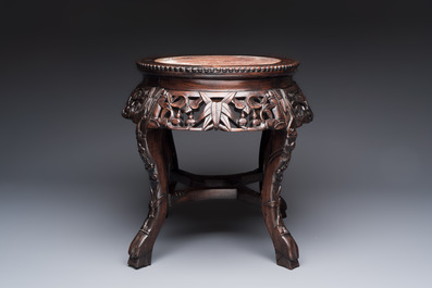A Chinese marble-topped hongmu stand, 19/20th C.