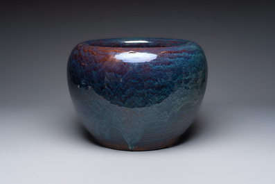 A large Japanese flamb&eacute;-glazed globular jardini&egrave;re, 19/20th C.