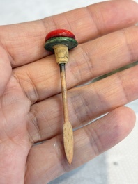 A Chinese inside-painted glass snuff bottle with insects, signed Bi Rongjiu 畢榮九, dated 1899