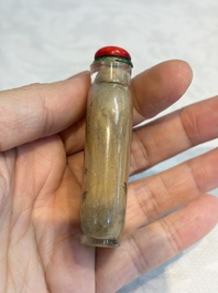 A Chinese inside-painted glass snuff bottle with insects, signed Bi Rongjiu 畢榮九, dated 1899