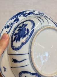 A pair of Chinese blue and white 'Klapmuts' bowls with deer design, Wanli