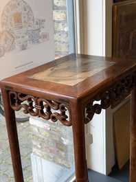 Two Chinese marble-topped hongmu stands, 19/20th C.