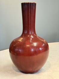 A Chinese flamb&eacute;-glazed bottle vase, 19th C.