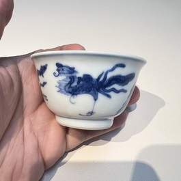 10 Chinese blue and white cups and 16 saucers, Kangxi and later