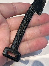 A rare Chinese archaic bronze knife with 'Dragon' design, Western Zhou