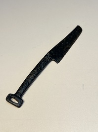 A rare Chinese archaic bronze knife with 'Dragon' design, Western Zhou