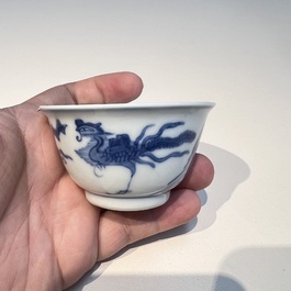 10 Chinese blue and white cups and 16 saucers, Kangxi and later