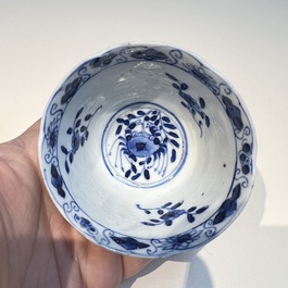 10 Chinese blue and white cups and 16 saucers, Kangxi and later