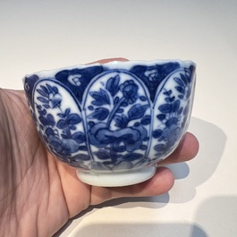 10 Chinese blue and white cups and 16 saucers, Kangxi and later