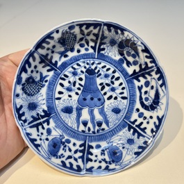 10 Chinese blue and white cups and 16 saucers, Kangxi and later