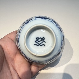 10 Chinese blue and white cups and 16 saucers, Kangxi and later