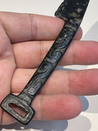 A rare Chinese archaic bronze knife with 'Dragon' design, Western Zhou