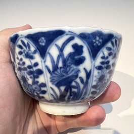 10 Chinese blue and white cups and 16 saucers, Kangxi and later