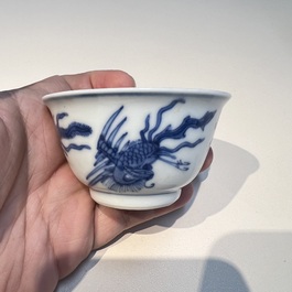 10 Chinese blue and white cups and 16 saucers, Kangxi and later