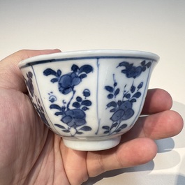 10 Chinese blue and white cups and 16 saucers, Kangxi and later
