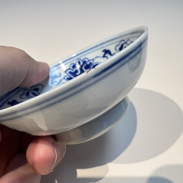 10 Chinese blue and white cups and 16 saucers, Kangxi and later