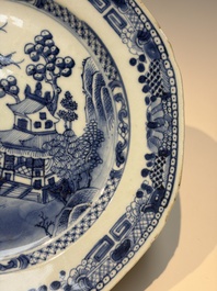 11 Chinese Imari-style and blue and white wares, Yongzheng/Qianlong