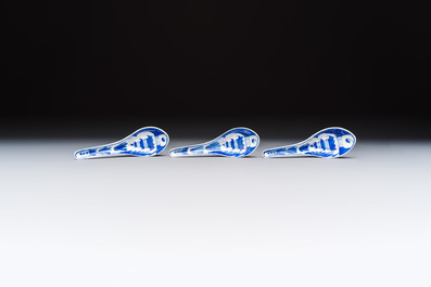 A varied group of 15 Chinese blue and white wares, 18th C. and later