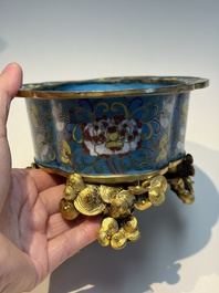 A Chinese cloisonn&eacute; quatrefoil jardini&egrave;re with later European-mounted feet, 18/19th C.