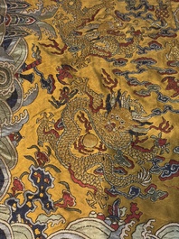 A Chinese yellow-ground kesi silk 'Dragon' panel, 18/19th C.
