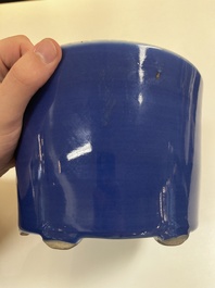 A pair of Chinese sacrificial blue-glazed jardini&egrave;res, Yongzheng mark, 19th C.