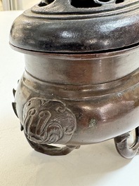 Two Chinese bronze censers, one with a wooden cover,  Ti An 惕庵 mark, 19th C.