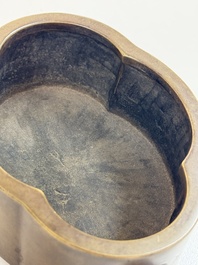 Two Chinese bronze censers, one with a wooden cover,  Ti An 惕庵 mark, 19th C.