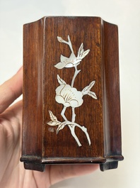 A group of 11 Chinese carved bamboo and wooden works, 19/20th C.