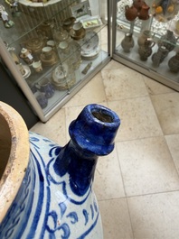 A blue and white Antwerp maiolica wet drug jar inscribed 'S ACETOSITATIS', 16th C.
