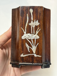 A group of 11 Chinese carved bamboo and wooden works, 19/20th C.