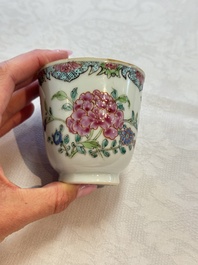Eight sets of Chinese famille rose cups and saucers with floral design, Qianlong