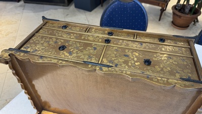 A very fine Japanese hiramaki-e on nashiji lacquer suzuribako, Edo, 18th C.
