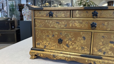 A very fine Japanese hiramaki-e on nashiji lacquer suzuribako, Edo, 18th C.