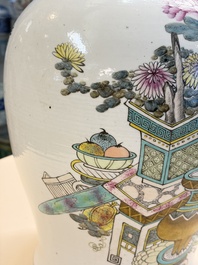 A Chinese famille rose 'Antiquities' dish, Tongzhi mark, 19/20th C.
