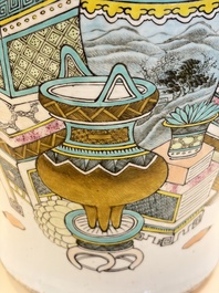 A Chinese famille rose 'Antiquities' dish, Tongzhi mark, 19/20th C.