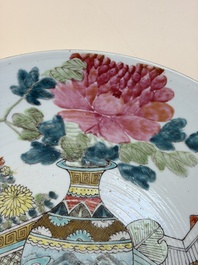 A Chinese famille rose 'Antiquities' dish, Tongzhi mark, 19/20th C.